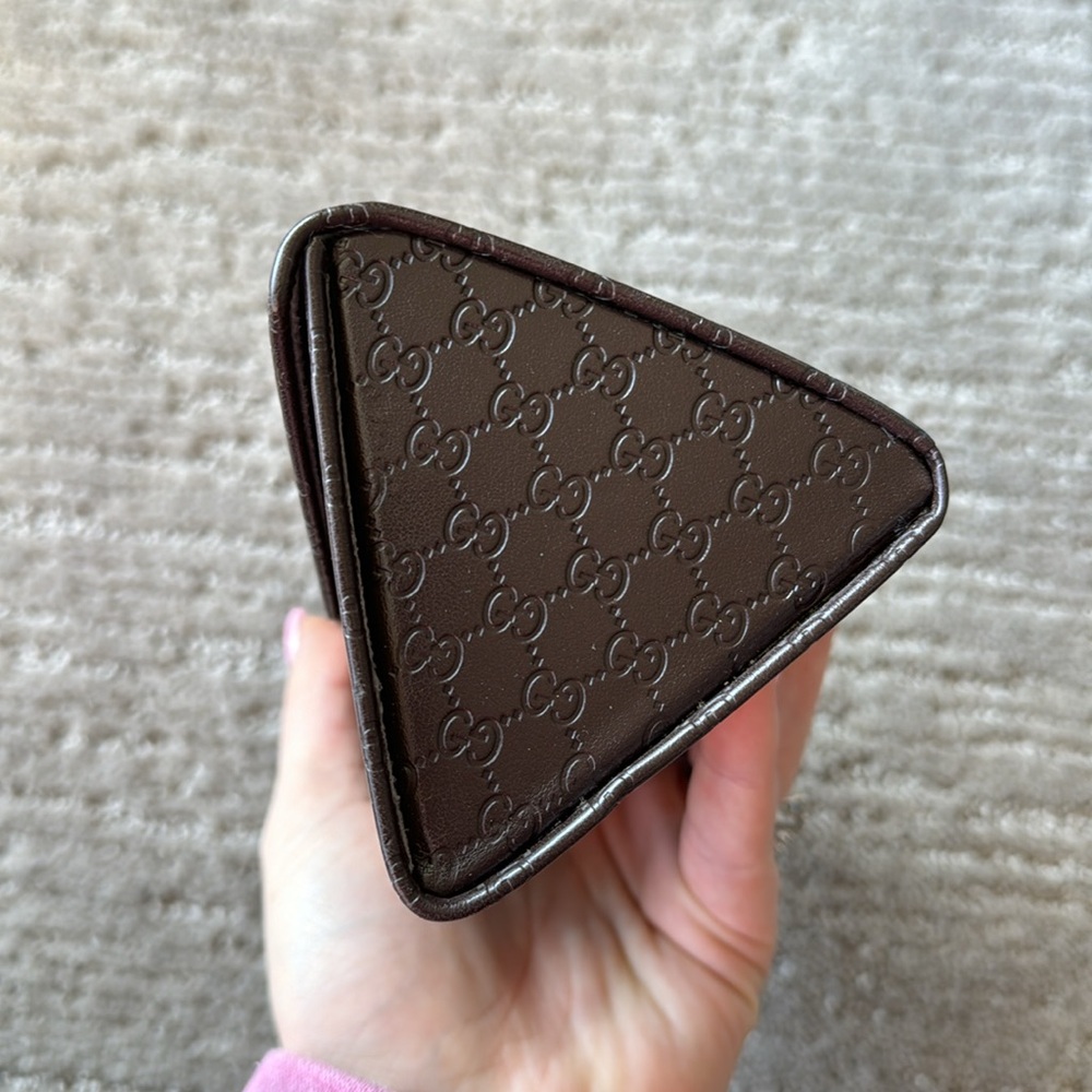 Gucci Foldable Sunglasses Case - image 4